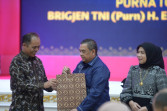 Silaturahmi Purna Tugas Gubernur Riau, Pj Bupati Inhil Herman Ucapkan Terimakasih Atas Pengabdian Membangun Daerah